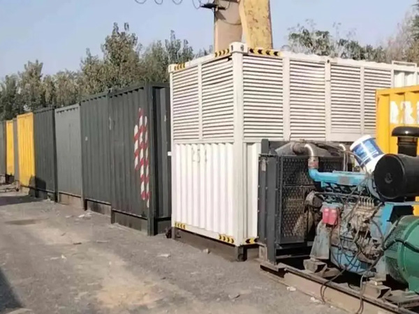 洛龙200KW柴油发电机机组每小时油耗是多少?